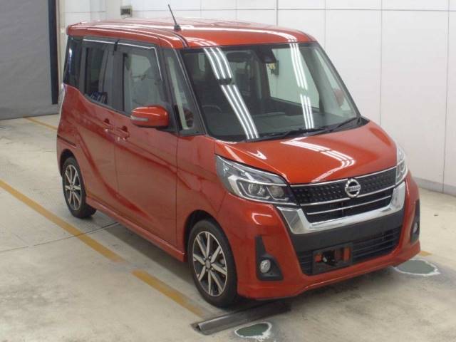 3020 NISSAN DAYZ ROOX B21A 2018 г. (NAA Osaka)